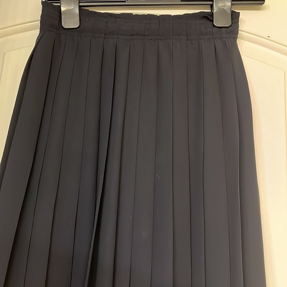 JCrew Ruffle navy skirt - Picture 2 of 3